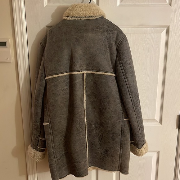 Zara grey Sherln size large. - Picture 2 of 3